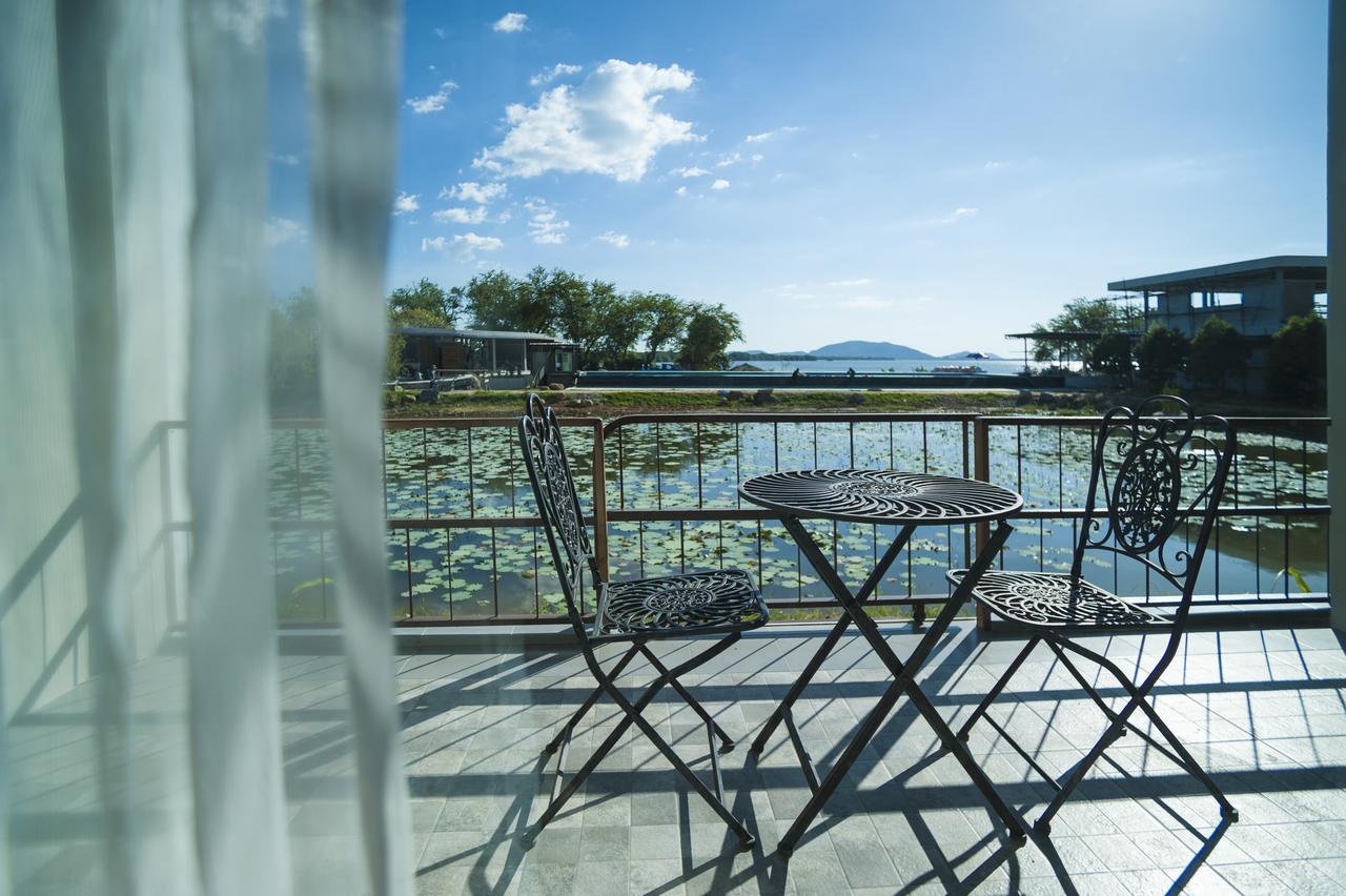 Baan Rim Ao Hotell Chanthaburi Exteriör bild