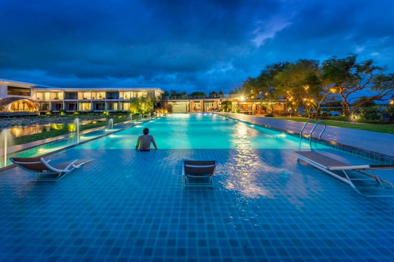 Baan Rim Ao Hotell Chanthaburi Exteriör bild